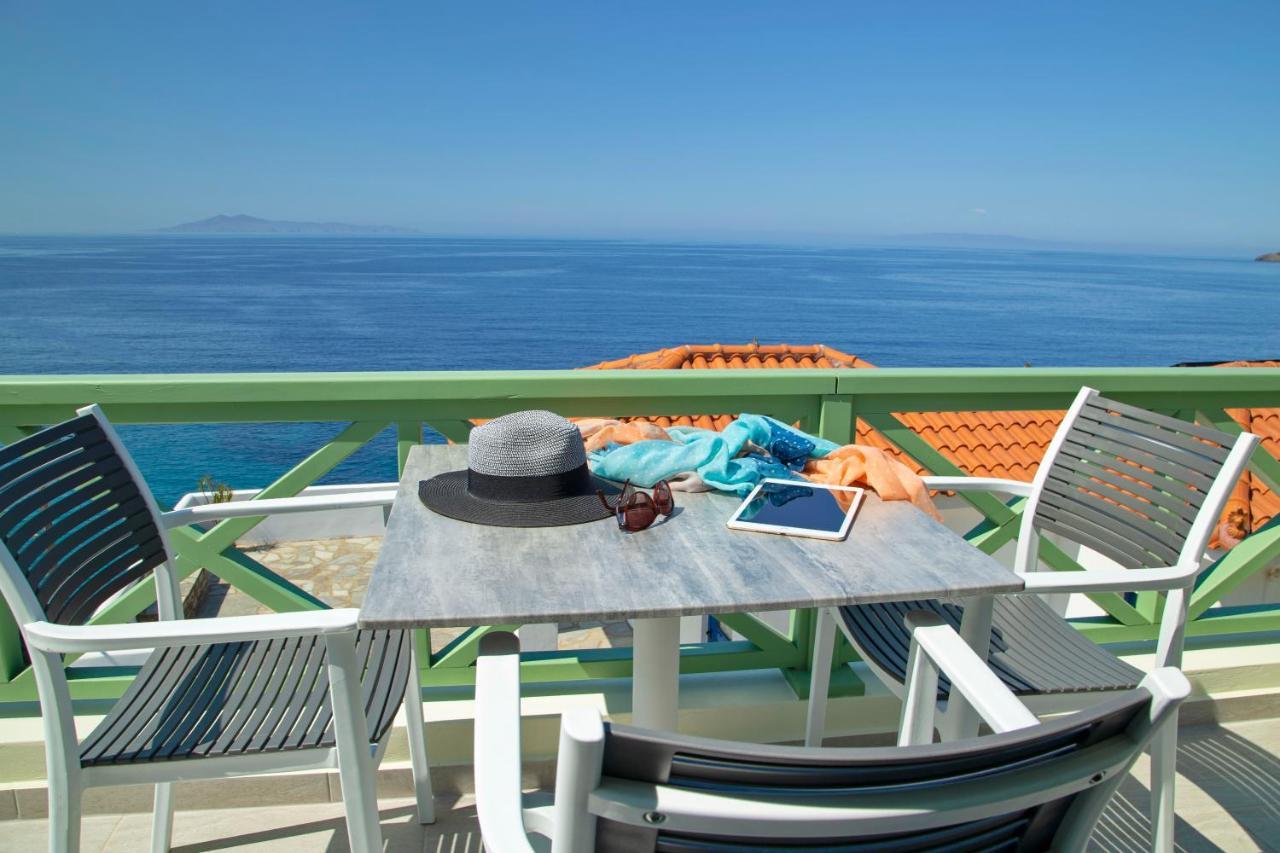 Corali Suites Andros Batsi  Luaran gambar