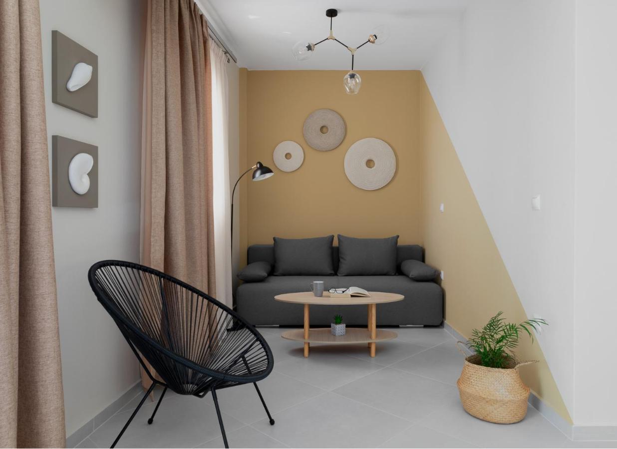 Corali Suites Andros Batsi  Luaran gambar