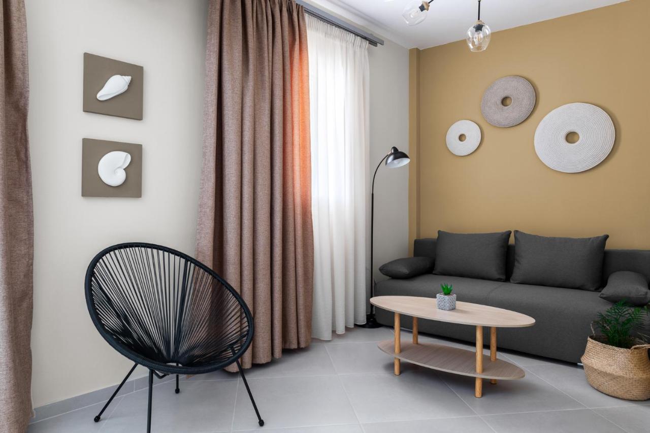 Corali Suites Andros Batsi  Luaran gambar