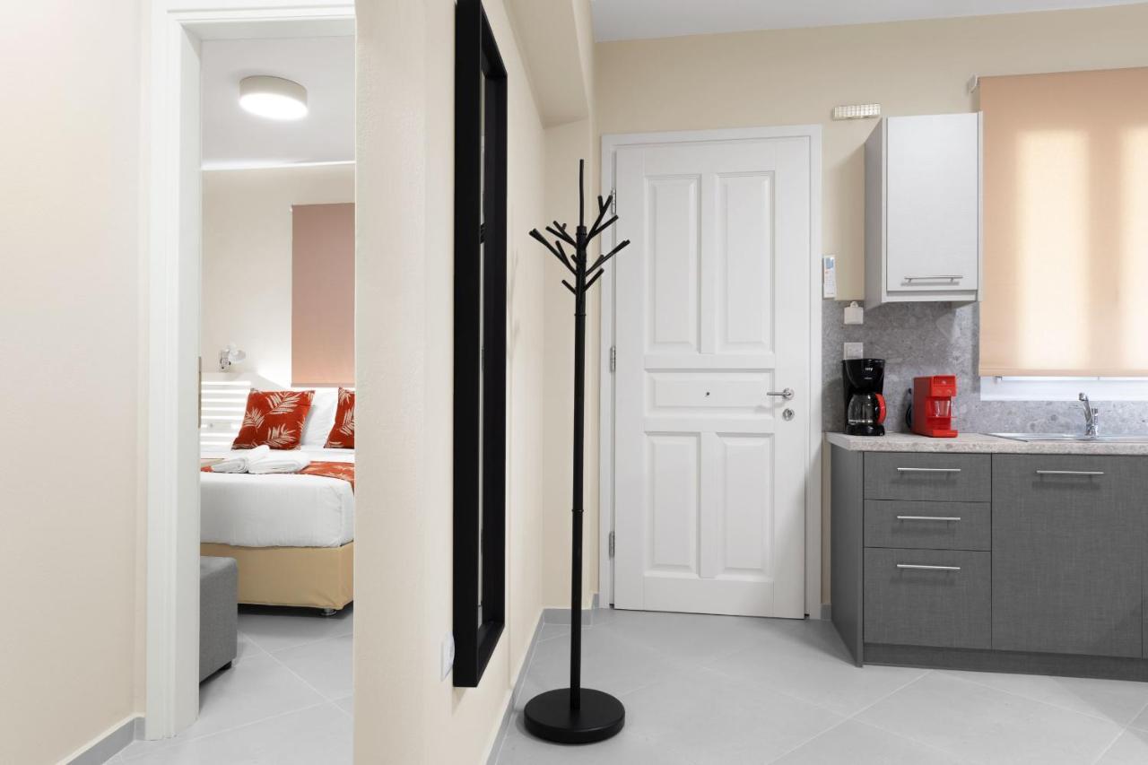 Corali Suites Andros Batsi  Luaran gambar