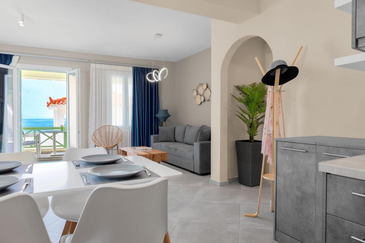 Corali Suites Andros Batsi  Luaran gambar