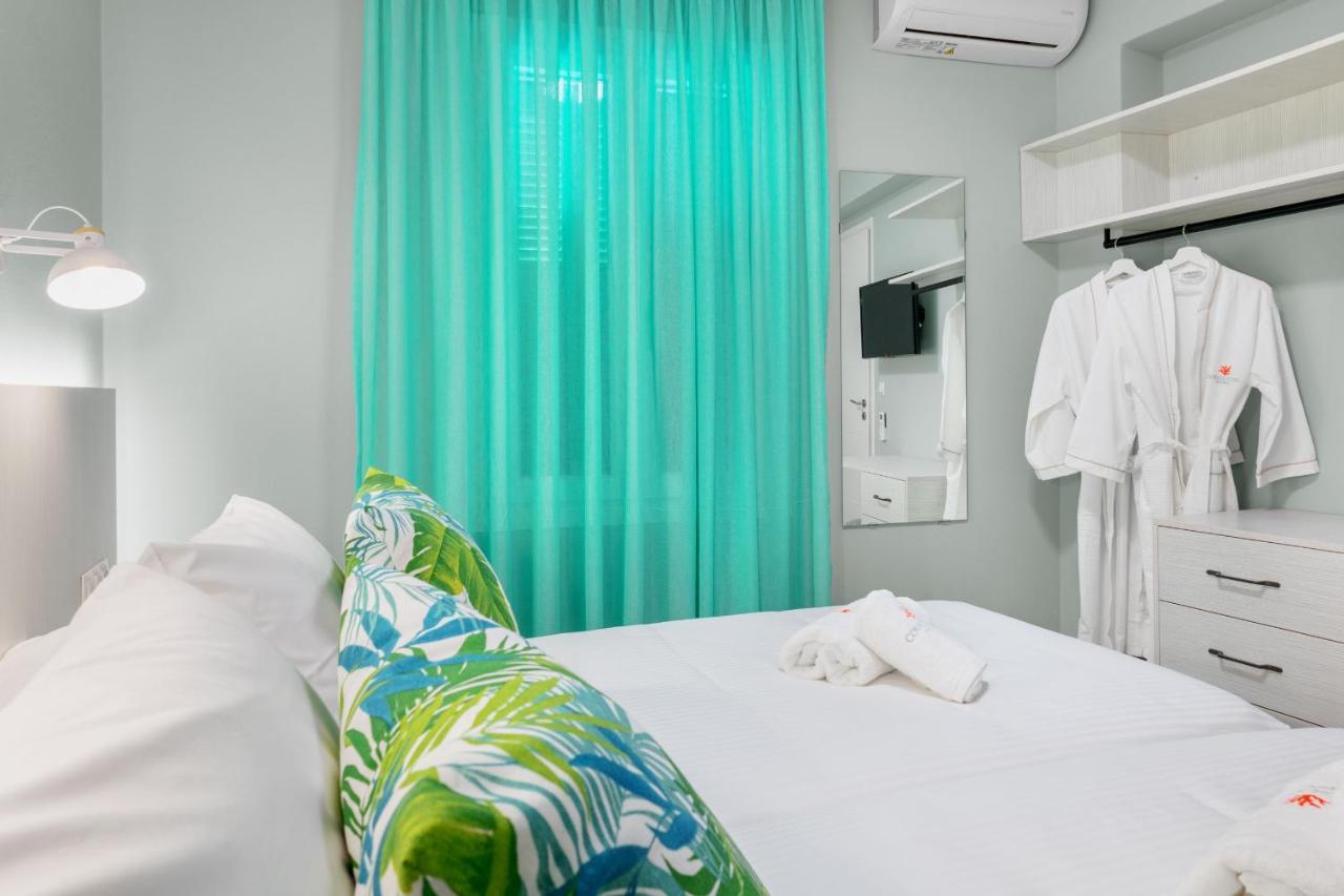 Corali Suites Andros Batsi  Luaran gambar
